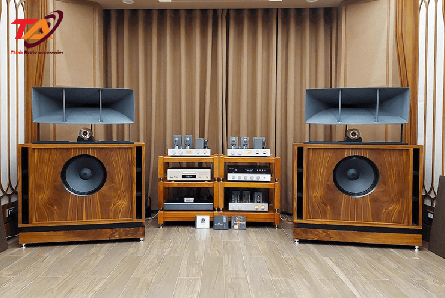 Kệ gỗ TAKG03 – Kệ âm thanh gỗ 3 tầng cho dàn âm thanh chuyên nghiệp