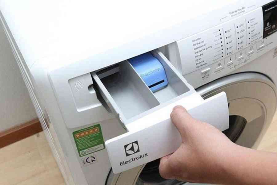 5 bước đơn giản để vệ sinh máy giặt Electrolux cửa ngang tại nhà