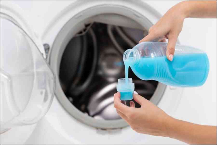 Hướng dẫn cách cho nước xả vào máy giặt Aqua đúng để quần áo thơm lâu