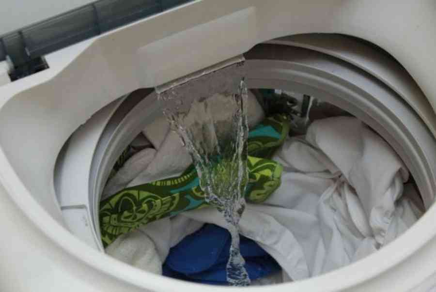 Nguyên nhân máy giặt giặt xong vẫn chảy nước, rò rỉ nước ở van cấp