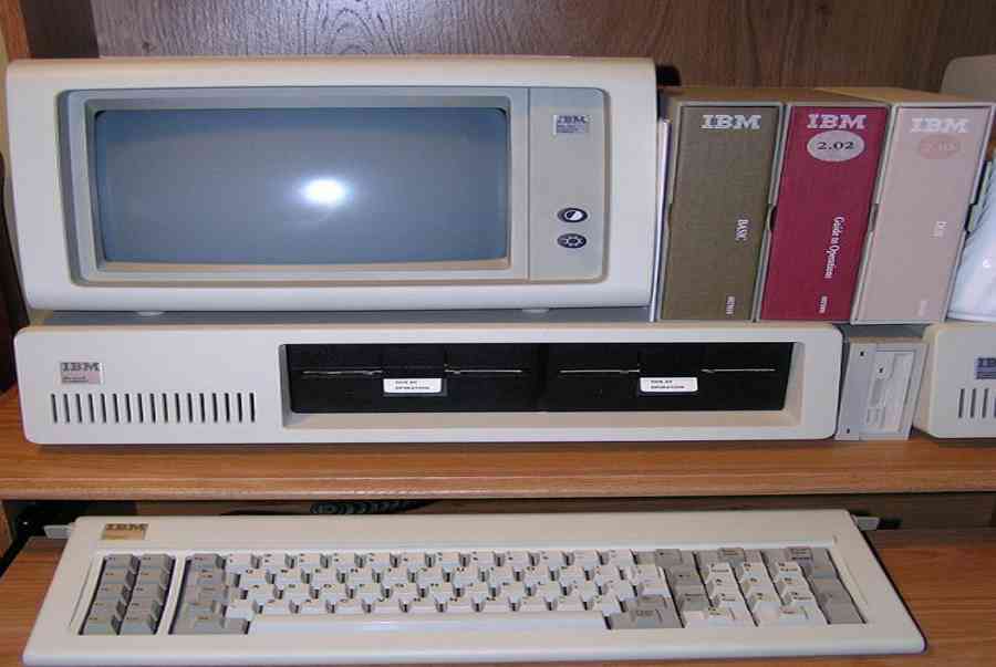 Lịch sử phát triển của máy tính cá nhân đầu tiên ibm pc/xt 1983